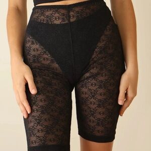 The Great Eros sheer bike short in black xs